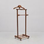 1219 1317 VALET STAND